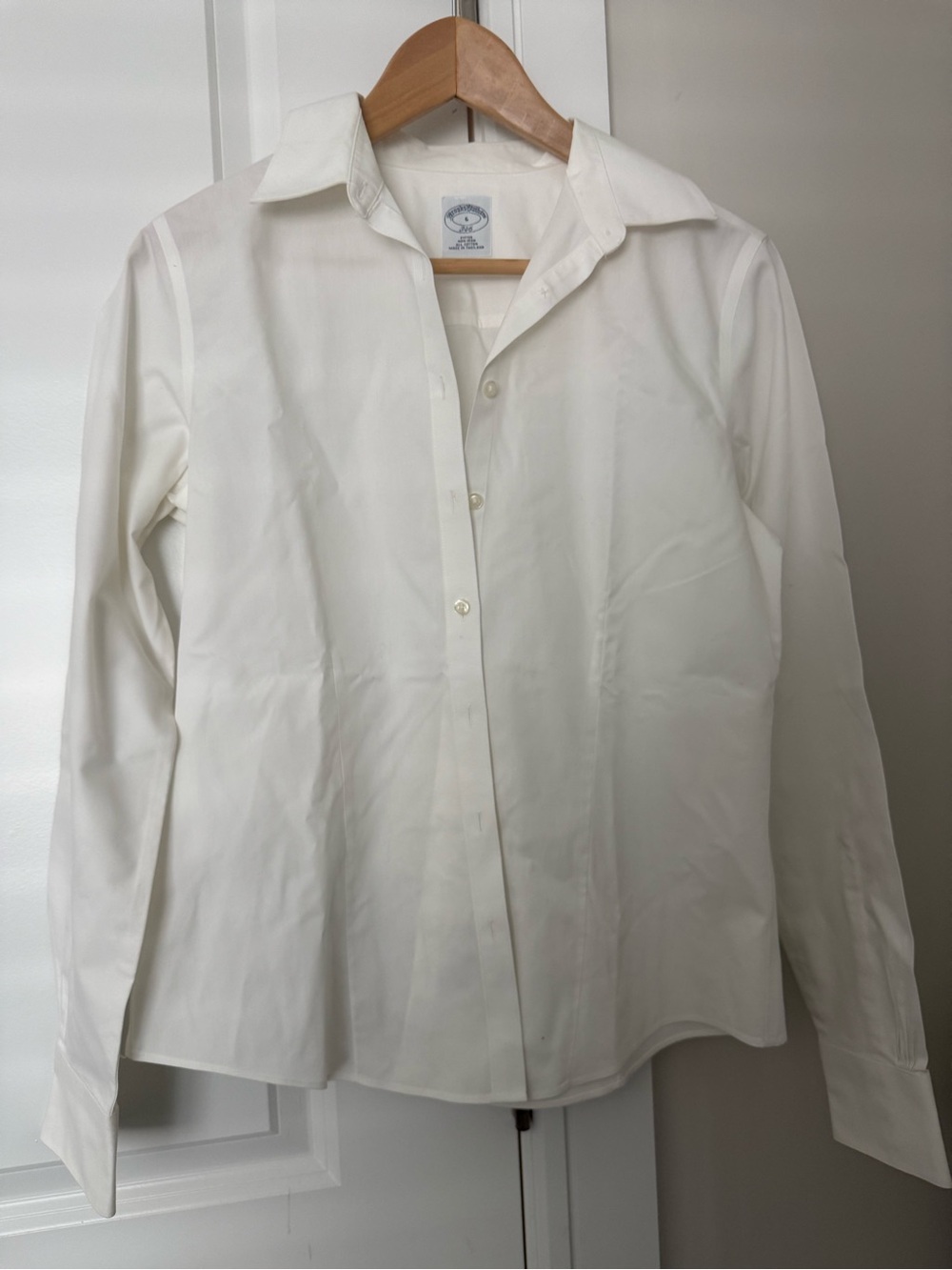 Brooks Brothers White Long-Sleeve Dress Shirt non-iron size 6